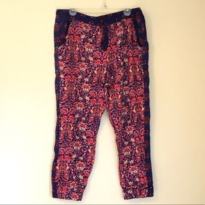 Mudd Woven Floral Joggers